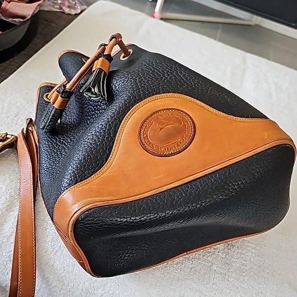 Vintage Dooney& Bourke Purse - Picture 5 of 8